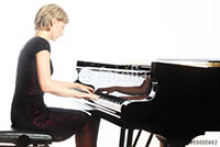 Konzert-Klavierspielerin